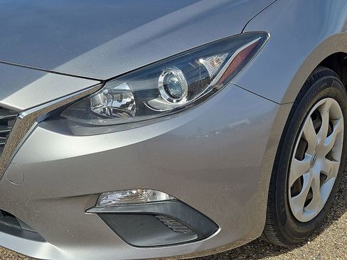 Used 2015 MAZDA MAZDA3 i Sport image 9