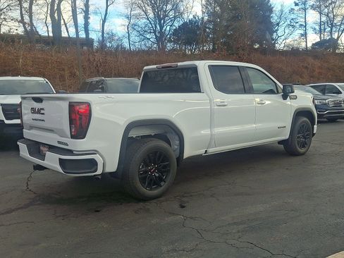 New 2026 GMC Sierra 1500 Elevation image 4