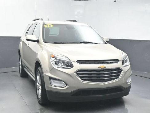 Used 2016 Chevrolet Equinox LT w/ Convenience Package FWD image 2