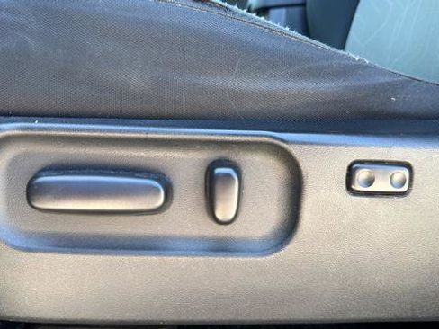 Used 2020 Toyota Tacoma TRD Off-Road image 18