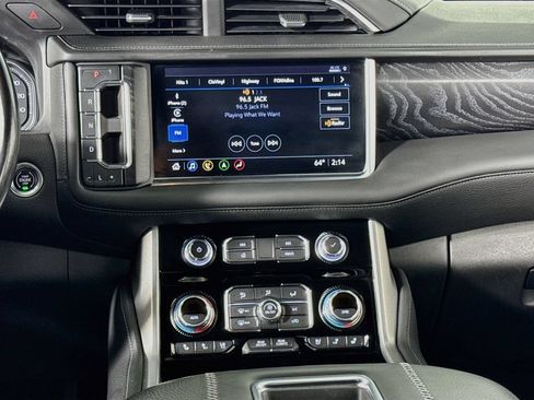 Used 2021 GMC Yukon Denali w/ LPO, Illumination Package AWD/4WD image 15