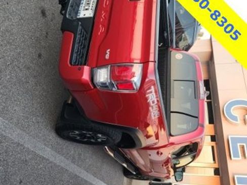 Used 2021 Toyota Tacoma TRD Off-Road image 3