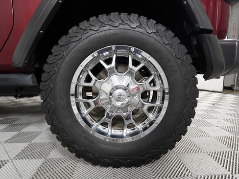 Used 2021 Jeep Wrangler Willys image 27