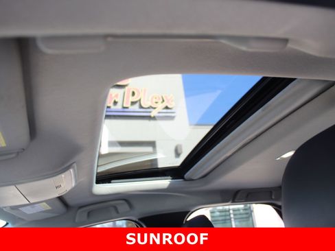 Used 2021 MAZDA CX-30 2.5 Turbo w/ Premium Package image 24