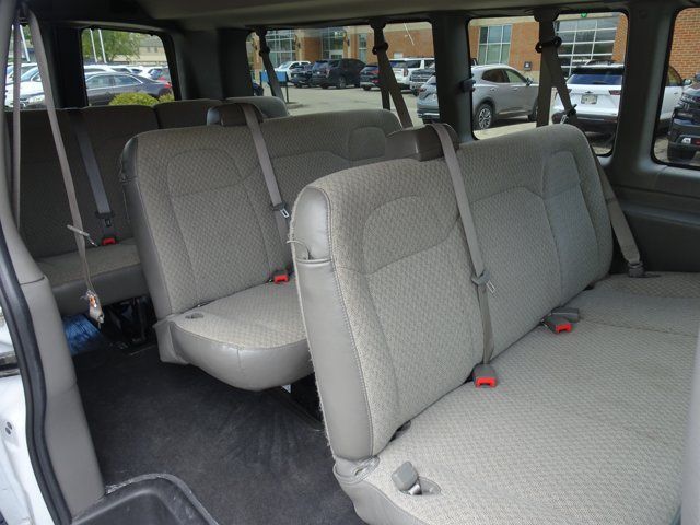 Used 2025 Chevrolet Express 3500 LT w/ LT Preferred Equipment Group RWD image 18
