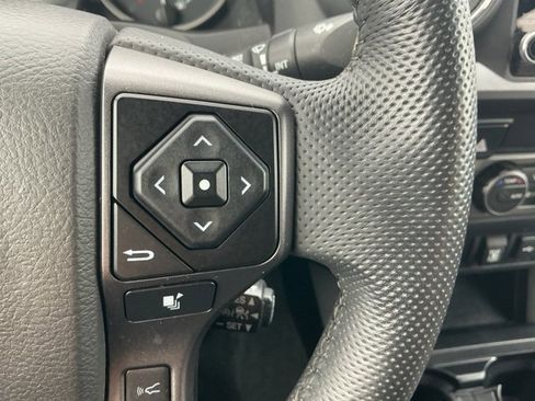 Used 2023 Toyota Tacoma TRD Sport image 14