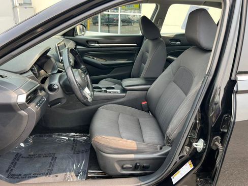 Used 2019 Nissan Altima 2.5 SV image 7