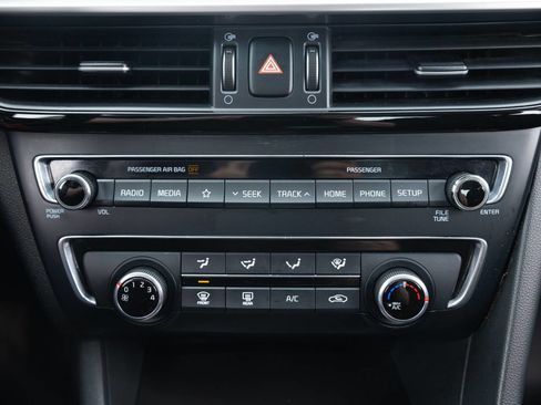 Used 2020 Kia Optima LX image 34