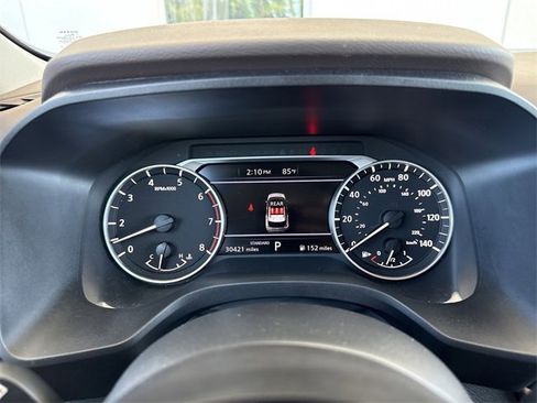 Used 2023 Nissan Rogue SV image 34