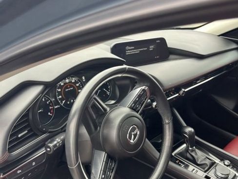 Used 2024 MAZDA MAZDA3 s image 13