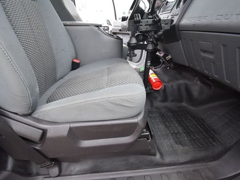 Used 2011 Ford F450 XL w/ PWR Equipment Group image 59