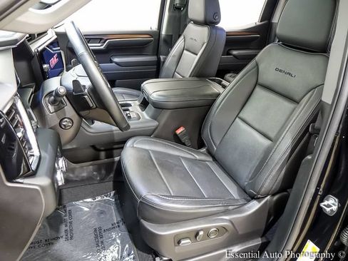 Used 2024 GMC Sierra 1500 Denali w/ Technology Package AWD/4WD image 11