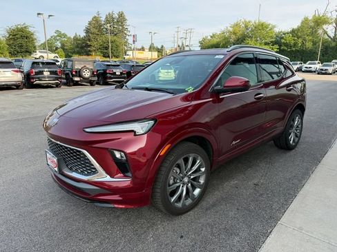 Used 2024 Buick Encore GX Avenir w/ Avenir Technology Package AWD/4WD image 2