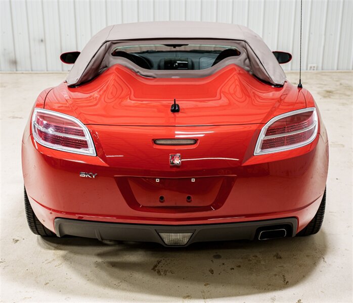 Used 2007 Saturn Sky w/ Premium Trim Pkg RWD image 6