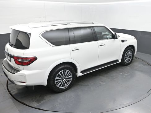 Used 2024 Nissan Armada SL w/ Captain's Chairs Package RWD image 35