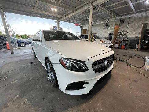 Used 2018 Mercedes-Benz E 300 image 2