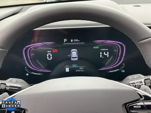 Used 2024 Kia Niro EX Touring image 40