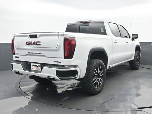 Used 2025 GMC Sierra 1500 AT4 w/ AT4 Premium Package AWD/4WD image 6