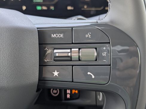 Certified 2026 Kia EV9 Wind image 32