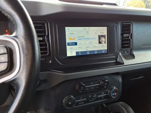 Used 2021 Ford Bronco Big Bend image 26