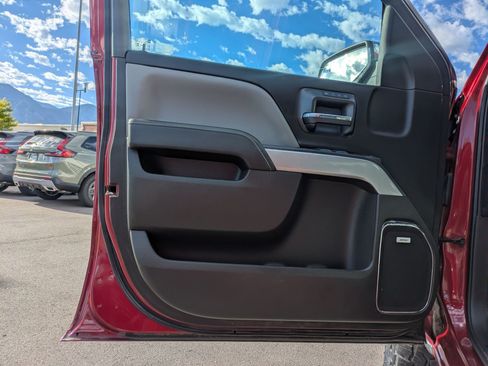 Used 2018 Chevrolet Silverado 1500 LTZ Z71 w/ LTZ Plus Package AWD/4WD image 14
