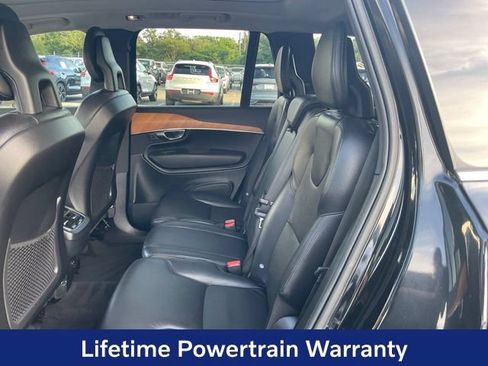 Certified 2022 Volvo XC90 T5 Momentum FWD image 11