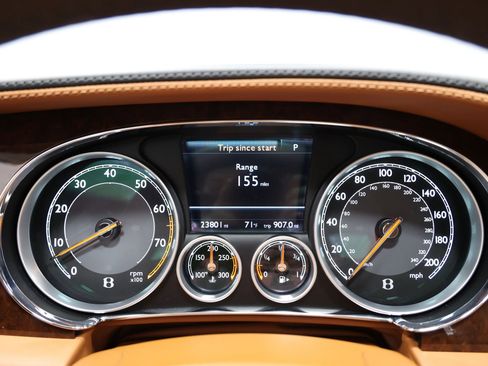 Used 2015 Bentley Flying Spur V8 AWD/4WD image 24