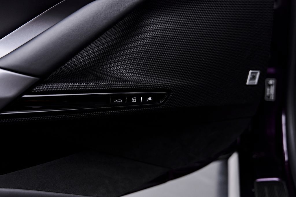 Used 2023 Ferrari SF90 Stradale AWD/4WD image 44