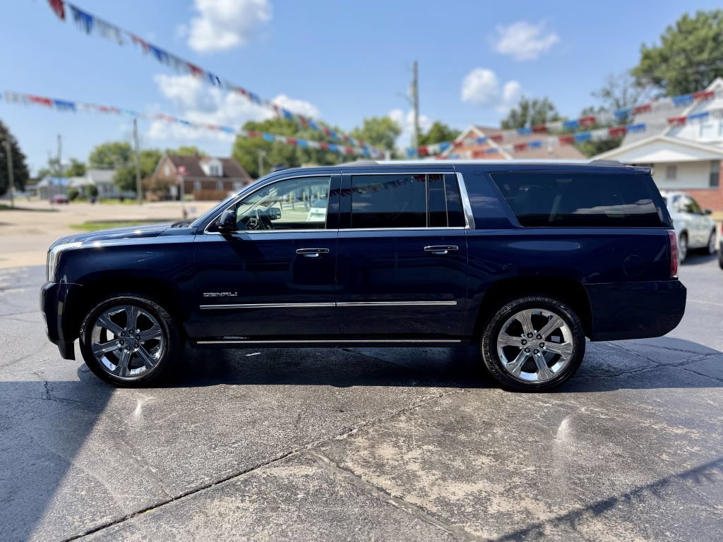 Used 2019 GMC Yukon XL Denali w/ Denali Ultimate Package AWD/4WD image 5