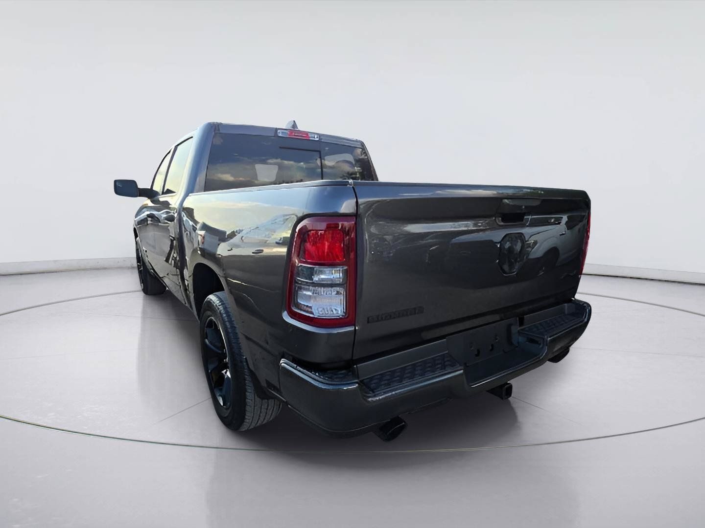 Used 2021 RAM 1500 Big Horn AWD/4WD image 2