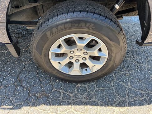 Used 2023 Ford F150 XLT AWD/4WD image 28