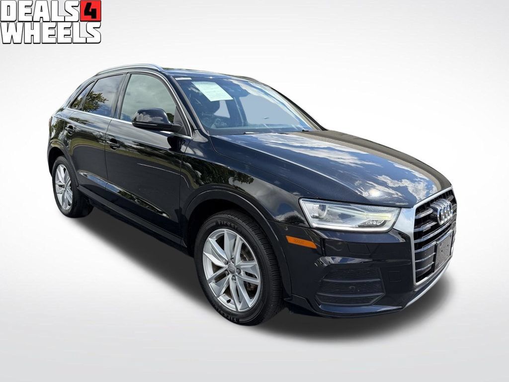 Used 2017 Audi Q3 2.0T Premium Plus w/ Premium Plus Package AWD/4WD image 5