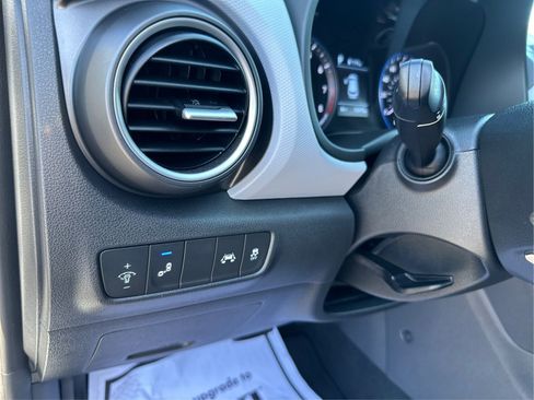 Certified 2021 Hyundai Kona SEL AWD/4WD image 19