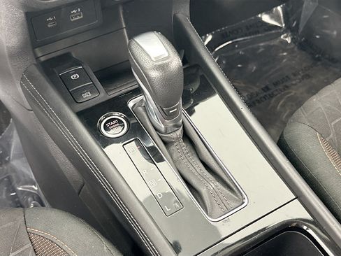 Used 2021 Nissan Kicks SR FWD image 15