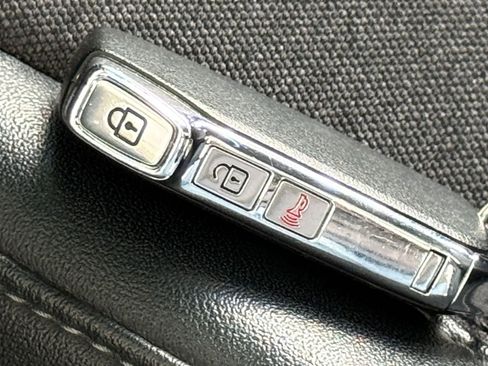 Used 2025 Kia Seltos S image 22