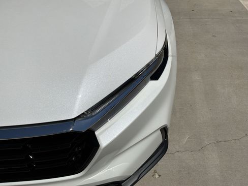 Used 2025 Honda CR-V EX-L image 6