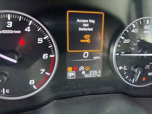 Used 2023 Subaru Outback Premium AWD/4WD image 6