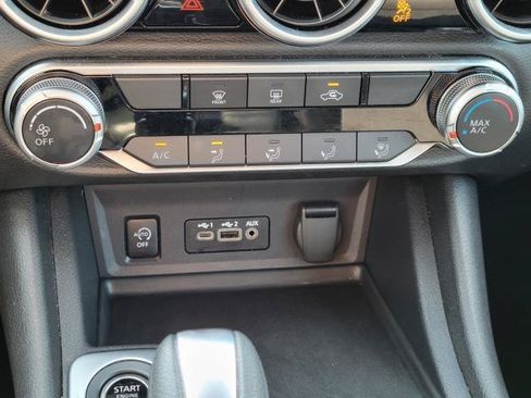 Used 2024 Nissan Sentra SV FWD image 20