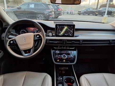 Used 2020 Lincoln Corsair FWD w/ Equipment Group 101A image 4