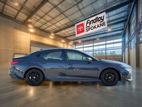 Certified 2025 Toyota Camry SE FWD image 4