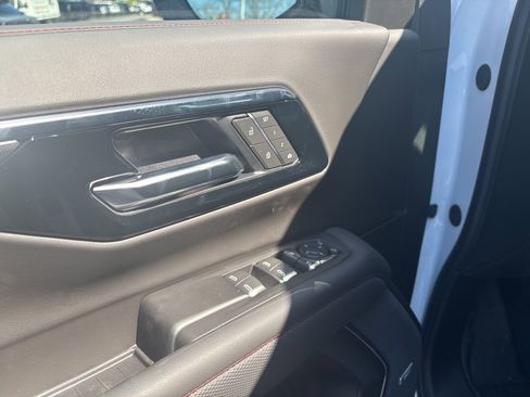 New 2026 Chevrolet Suburban RST w/ RST Capability Package image 7