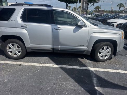 Used 2014 GMC Terrain SLE image 3