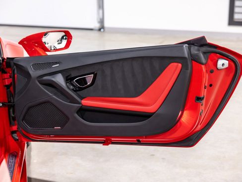 Used 2017 Lamborghini Huracan LP 610-4 image 28