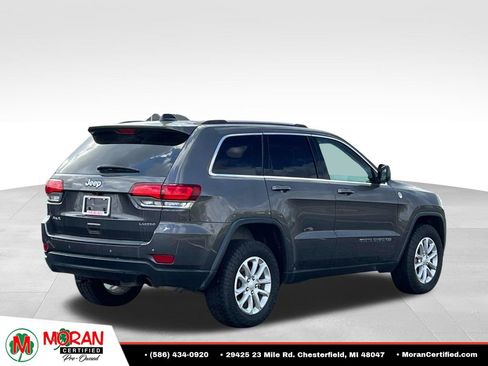 Used 2021 Jeep Grand Cherokee Laredo AWD/4WD image 5
