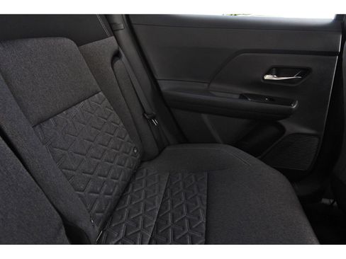 Certified 2025 Nissan Kicks SV image 14