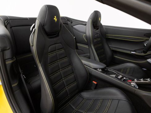 Certified 2020 Ferrari Portofino RWD image 68