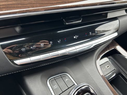 Used 2021 Cadillac Escalade Sport Platinum image 30