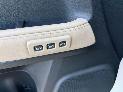 Used 2022 Toyota 4Runner Limited RWD image 26