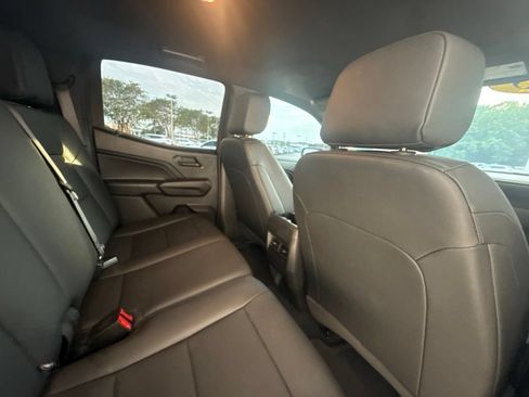 Used 2025 Chevrolet Colorado Trail Boss AWD/4WD image 34