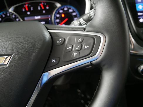 Used 2023 Chevrolet Equinox LT AWD/4WD image 28